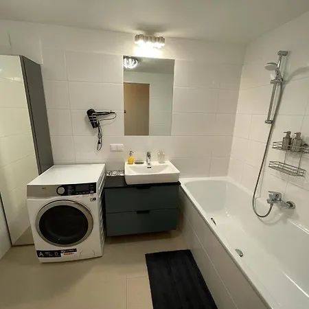 Lovely 3 Rooms Apartment Viena Exterior photo