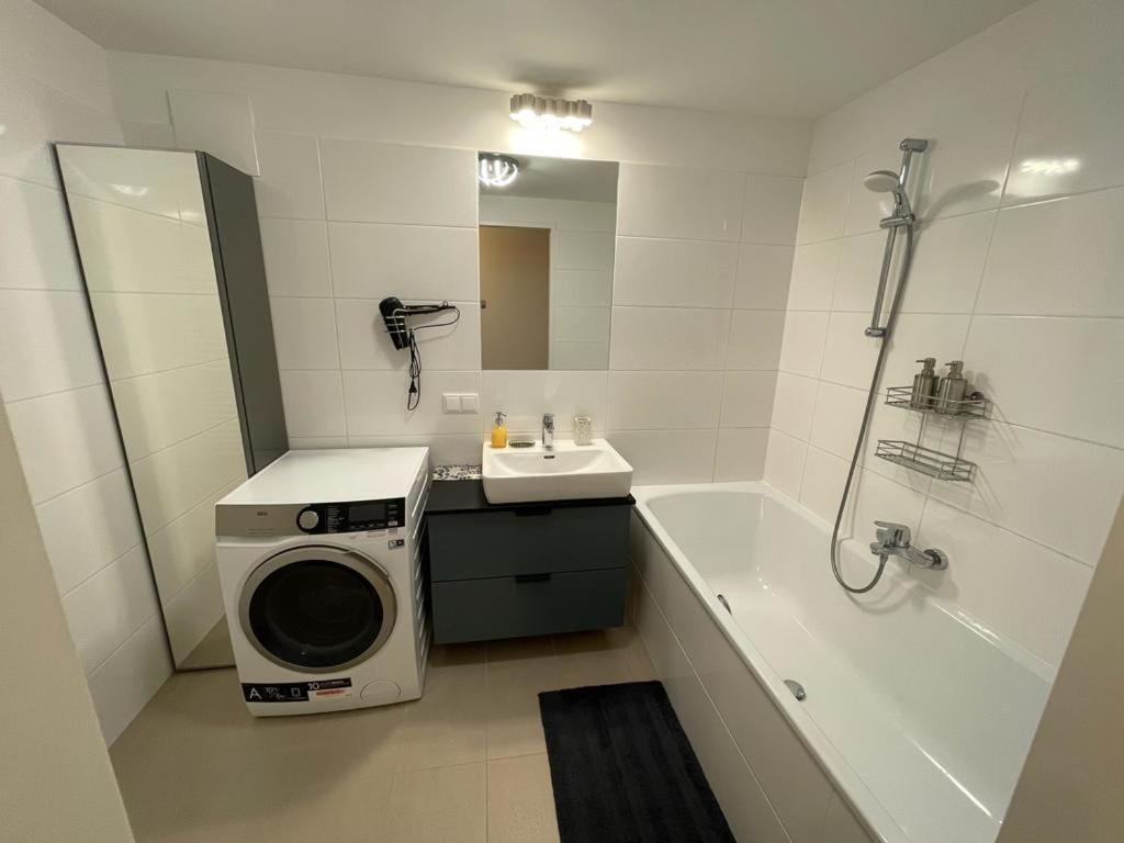 Appartement Lovely 3 *